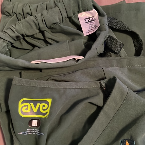 Rasmussen Scrubs - Picture 2 of 2